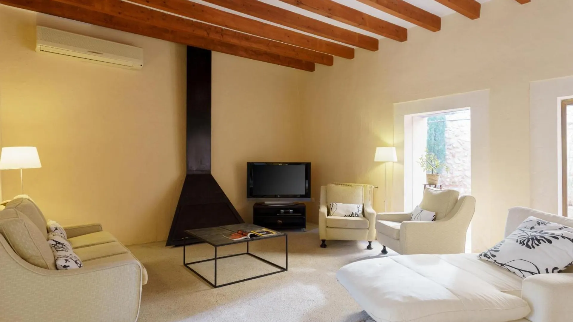 Yourhouse Can Mir Villa Buger